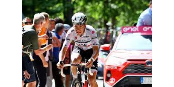 João Almeida trekt zich terug uit Giro d'Italia na positief getest te zijn op Covid-19